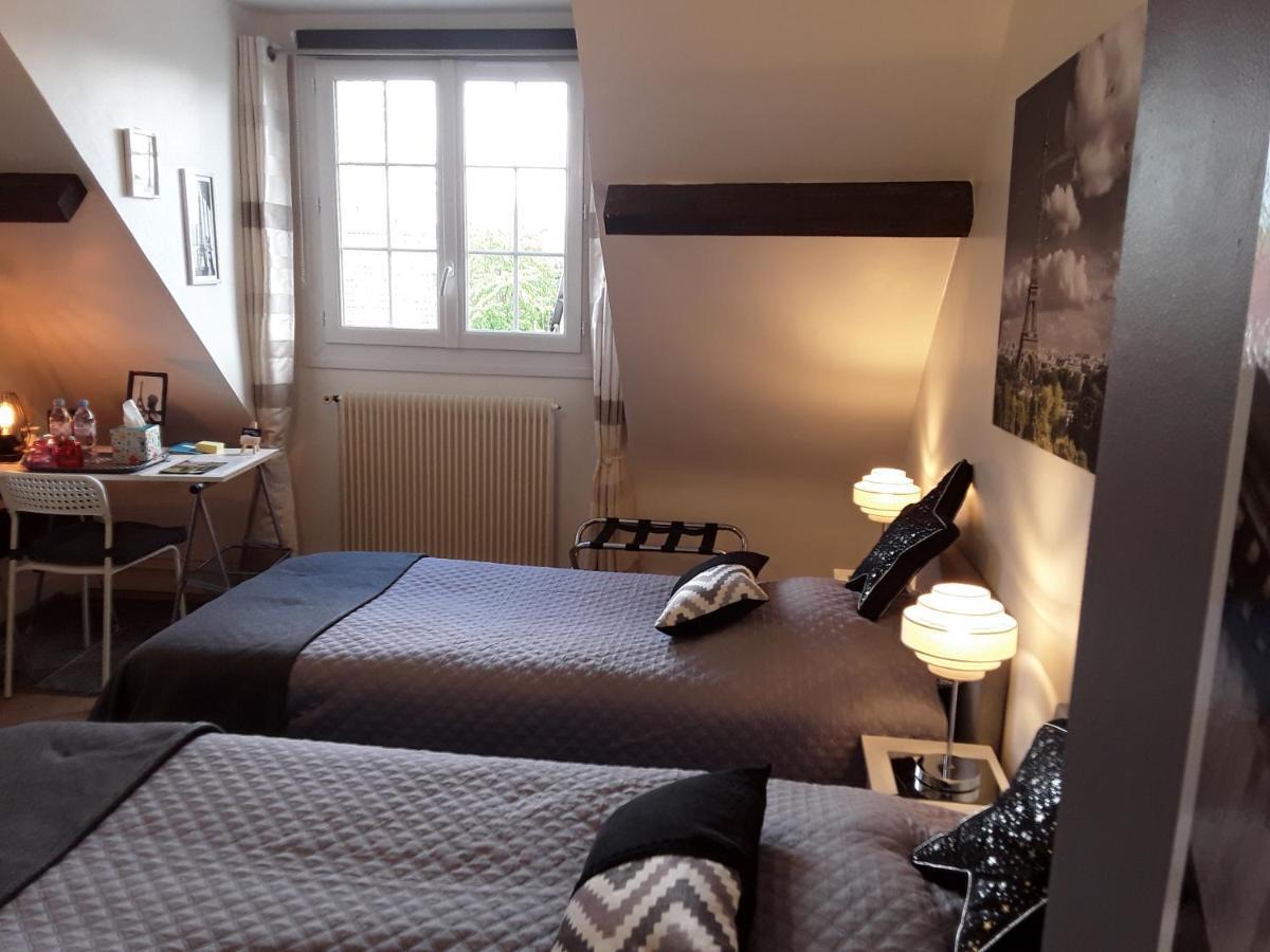 Clos Du Bourg Bed & Breakfast Saint-Cyr-en-Val Dış mekan fotoğraf
